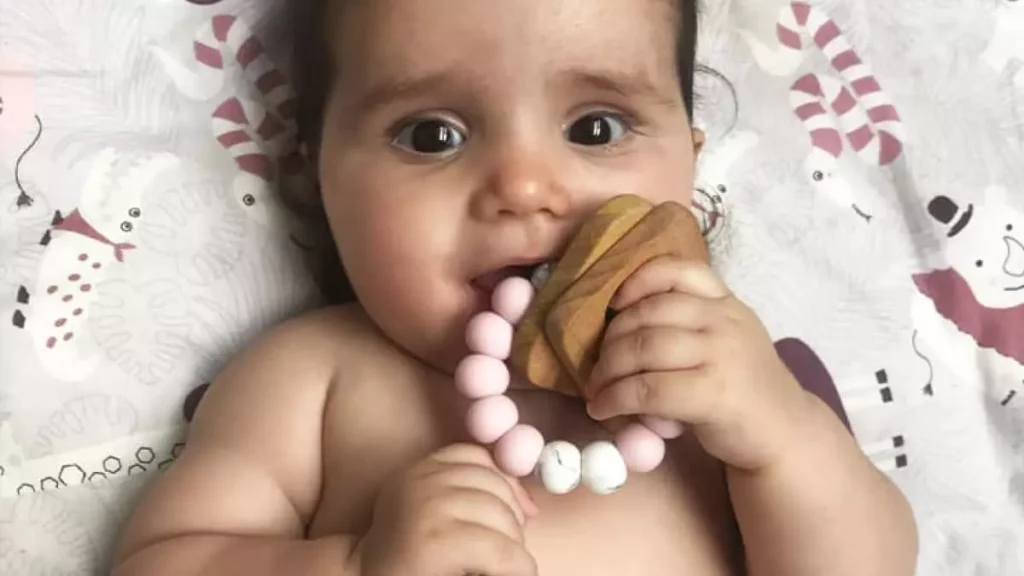 baby's teeth