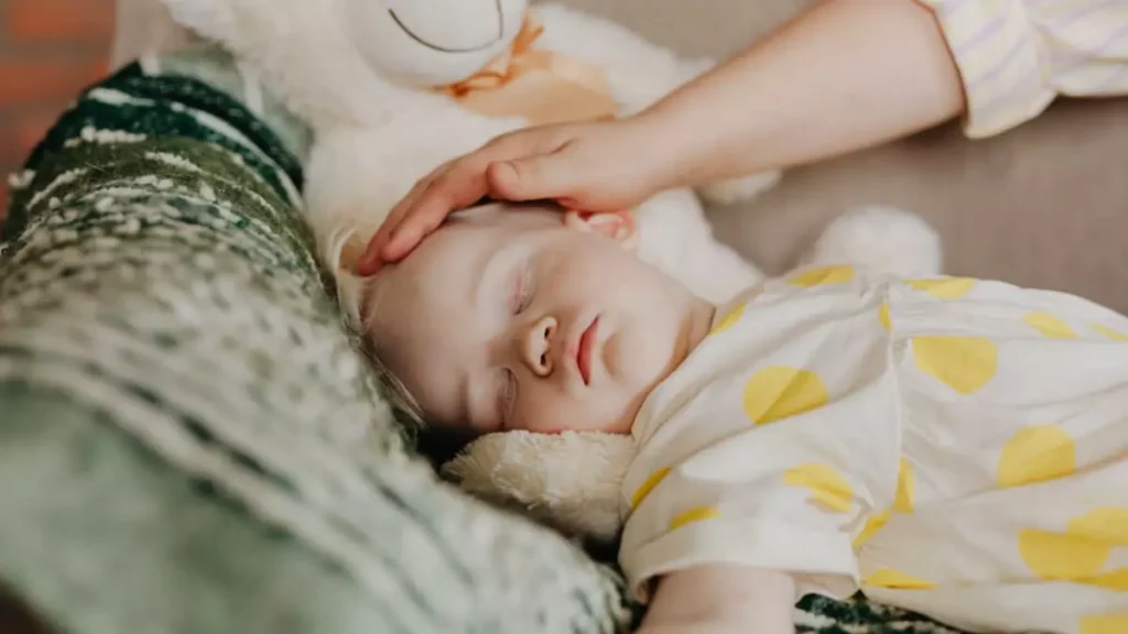 How much sleep do babies and toddlers need