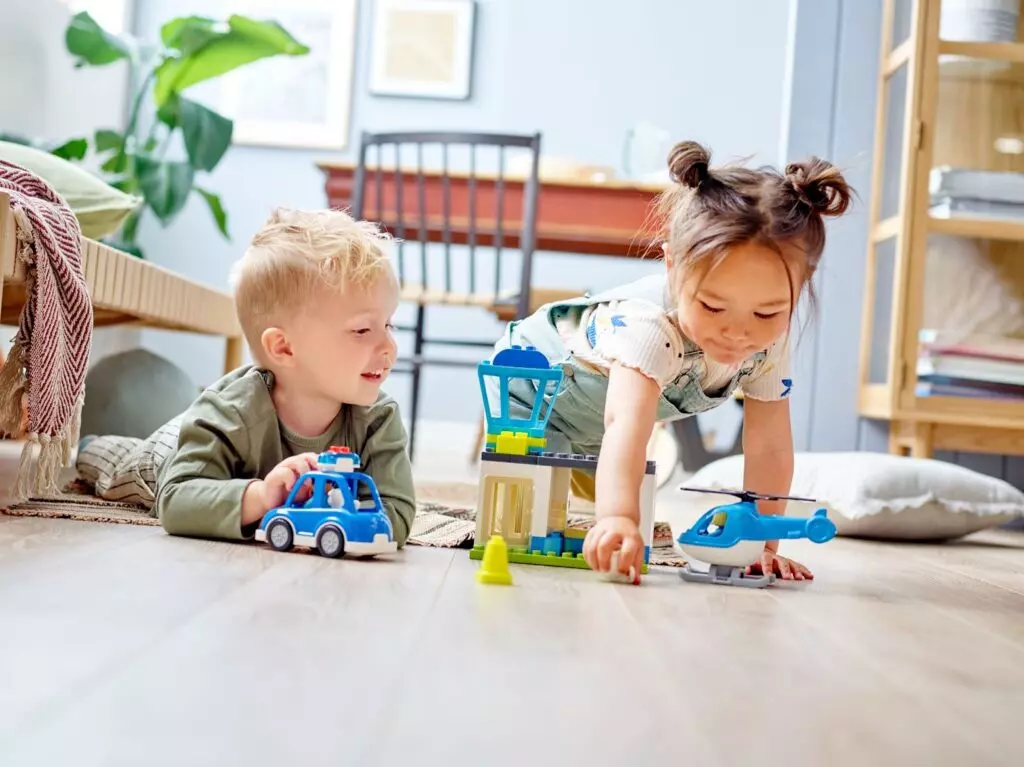 LEGO-DUPLO-Police-Station-Helicopter-Set