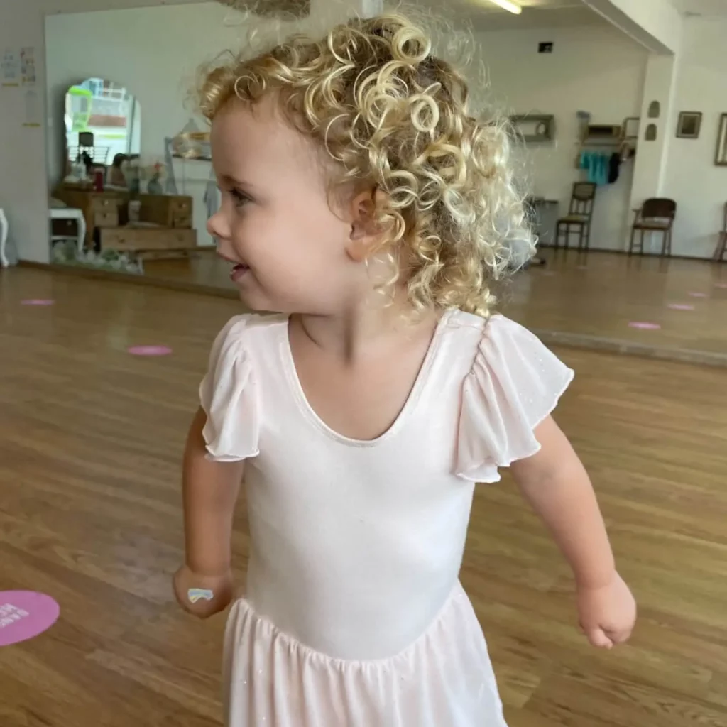 curly-haired kid