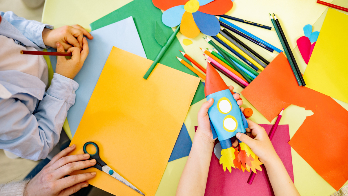 5 amazing arts and crafts kids can do at home
