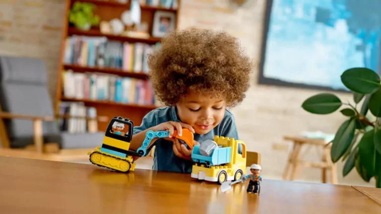 7 ways to inject play into every day with little ones