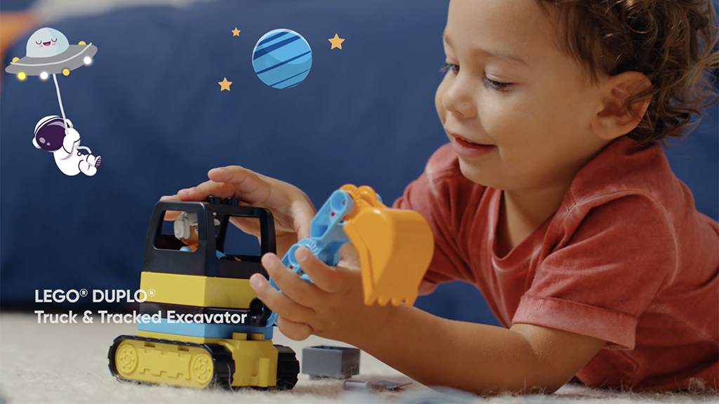 Floor, toys, imagination: Where playful worlds come to life!