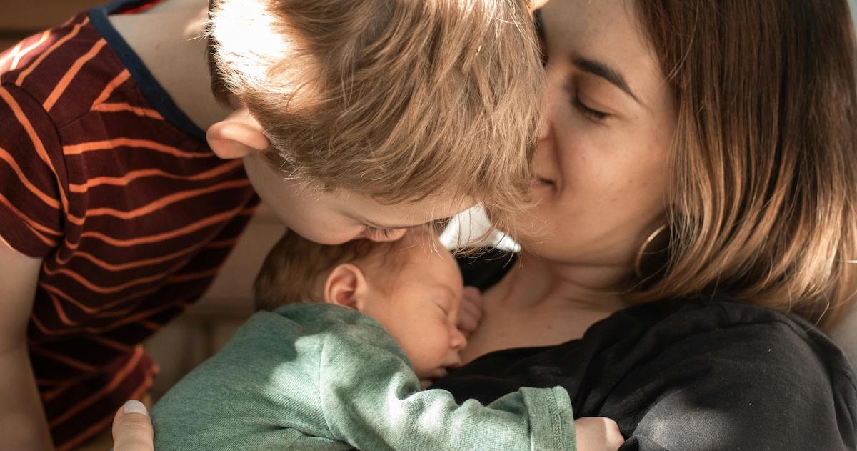 3-week-old baby: Development, milestones and growth | Kiindred