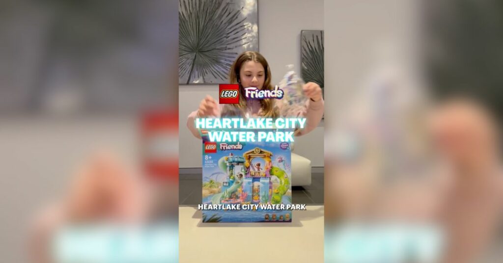 LEGO® Friends Heartlake City Waterpark | Victoria